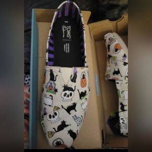 Halloween Toms